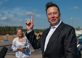 Elon Musk:  de extender la luz de la conciencia a meme