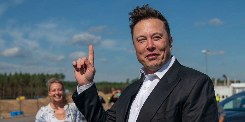 Elon Musk: Bilincin ışığını yaymaktan mem'e