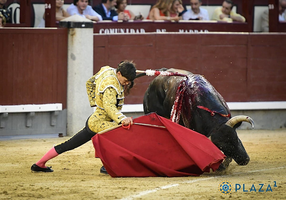 Inicio de Carlos Domínguez con el segundo
