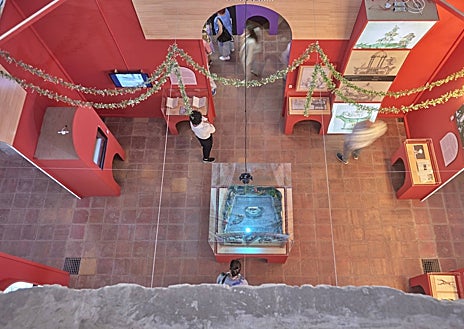 İkincil resim 1 - ''Sevilla Düzenbazı'', Calderon ve 'Julius Caesar' hakkındaki sergi