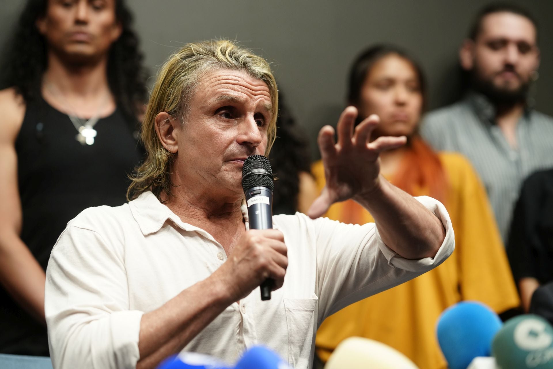 “Bu bir siyasi zulümdür, Ayuso'yu desteklediğim için peşimden geliyorlar”