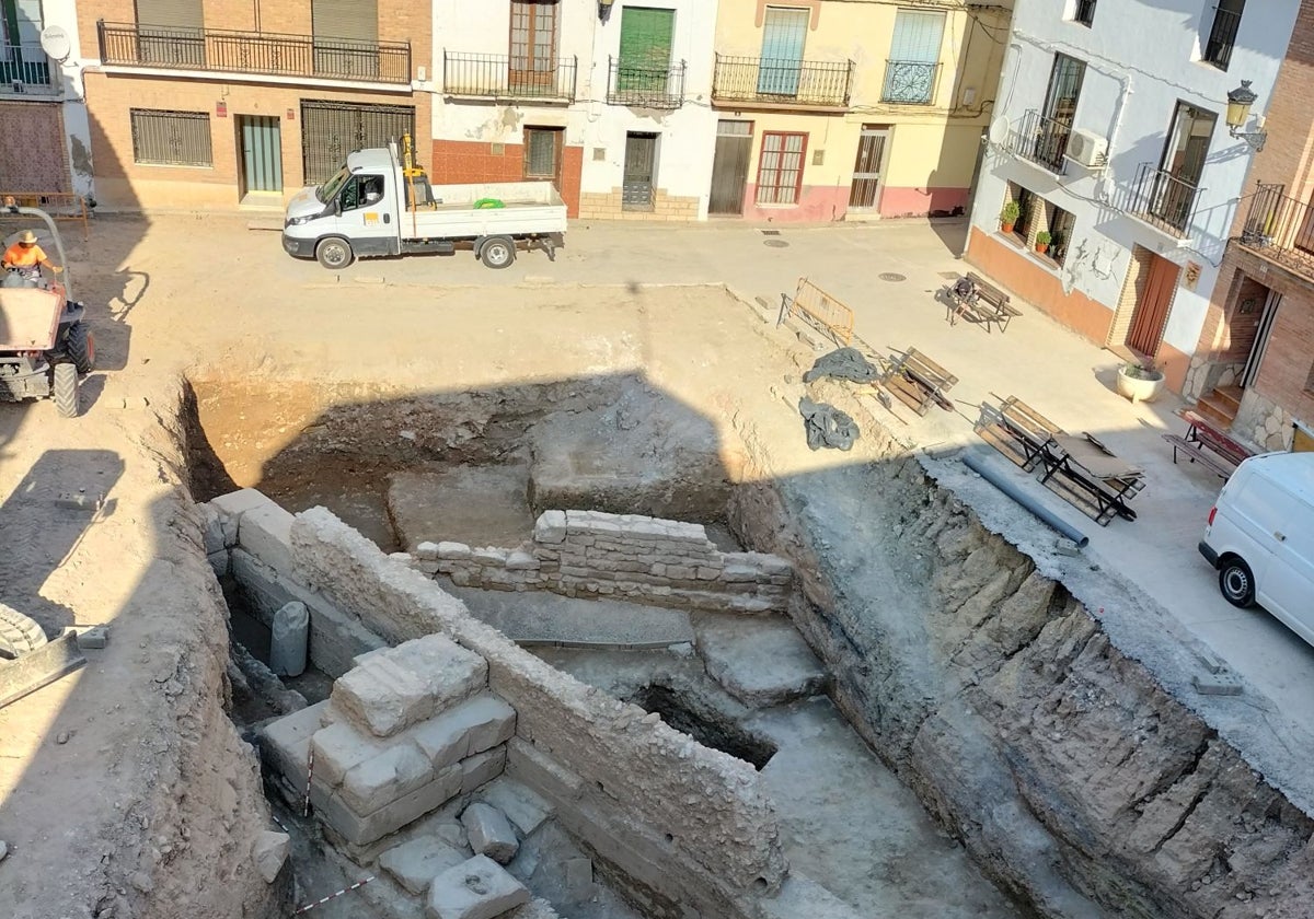 Restos arqueológicos hallados en la Plaza de España de Velilla de Ebro