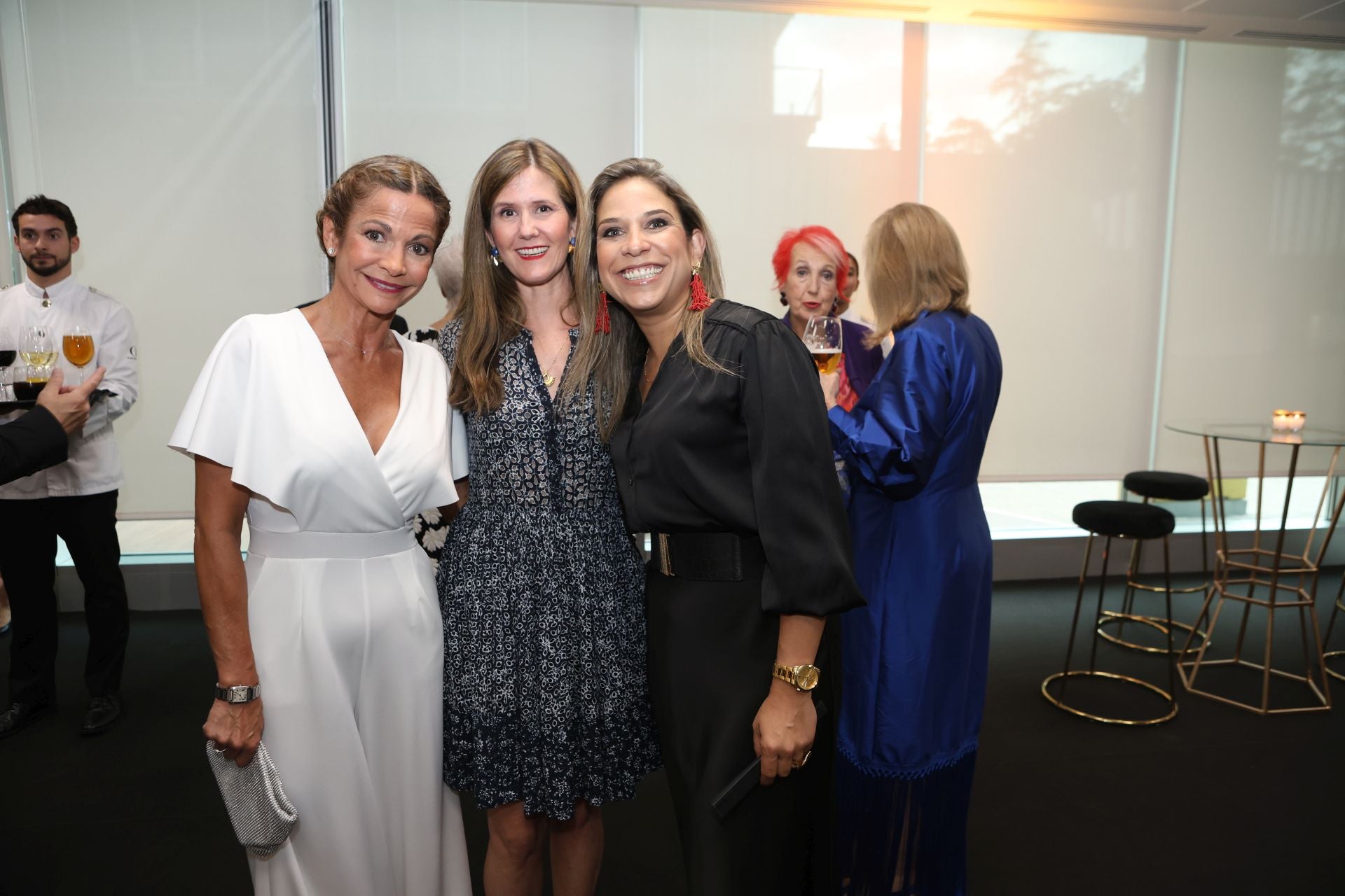 Gemma Pérez Antón, directora comercial de ABC, María José Fuenteálamo, columnista de ABC y Karina Sainz Borgo, escritora y periodista que presentó la gala