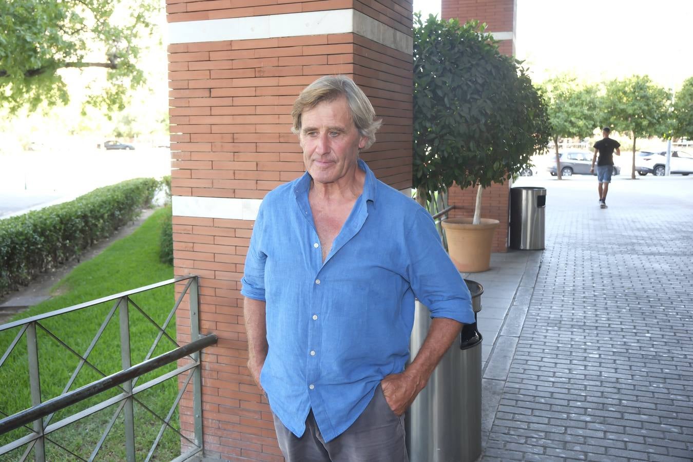 El mundo del toro despide a Pepe Luis Vázquez en el tanatorio de la SE-30