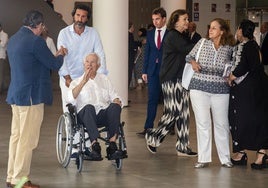 Multitudinaria despedida del mundo de los toros a Pepe Luis Vázquez