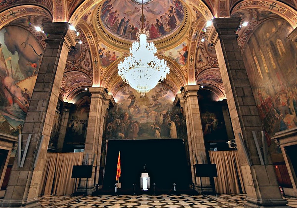 Murales del Palau de la Generalitat, antes de ser retirados