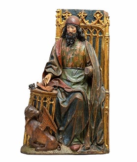 Imagen secundaria 2 - Fotografía antiguas del retablo del que fueron robadas las figuras de tres evangelistas de la predela, entre ellos, el San Lucas (dcha). A la izquierda, Pedro Ramón Jiménez y María Elizari muestran a ABC el catálogo donde aparecía a la venta la pieza.