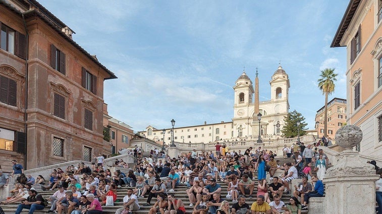 Polémica entre Italia y Francia por la escalinata de la Plaza de España