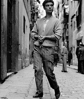 Imagen secundaria 2 - De arriba abajo, 'Kagerou' (1972), de Daido Moriyama; 'Concepción' (2006), de Pierre Gonnord; y 'Distrito V' (1959), de Joan Colom