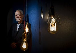 José María Merino : «El abandono de la palabra escrita nos hace menos inteligentes»