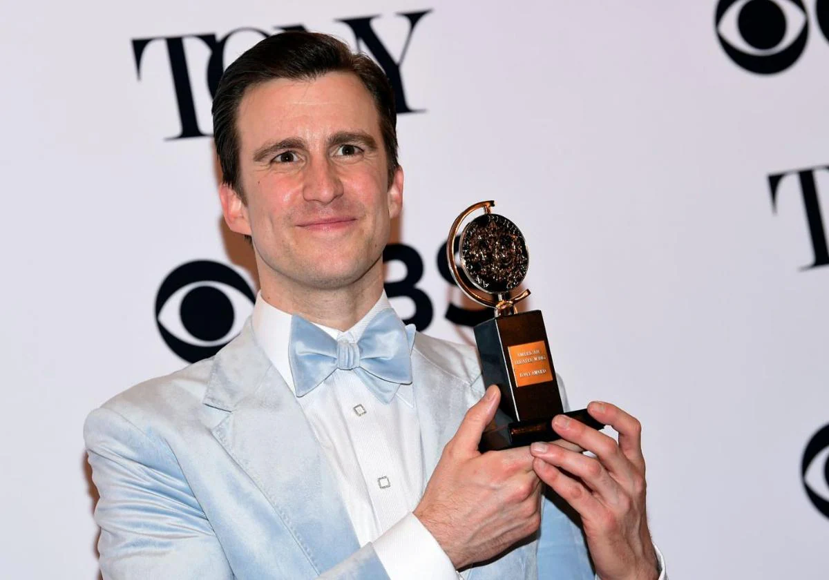 Gavin Creel - Figure 1