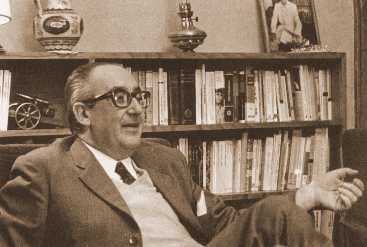 El escritor gallego Álvaro Cunqueiro (Mondoñedo, 1911-Vigo, 1981)