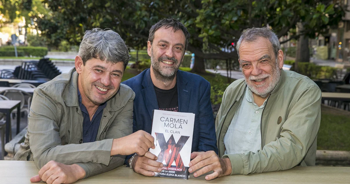 Jorge Díaz, Agustín Martínez y Antonio Mercero, el trío de autores que firma como Carmen Mola