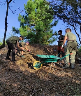 Imagen secundaria 2 - Restos actuales del cuartel del monte Altamira. Balas Remington y un sondeo arqueológico en los alrededores de Bilbao