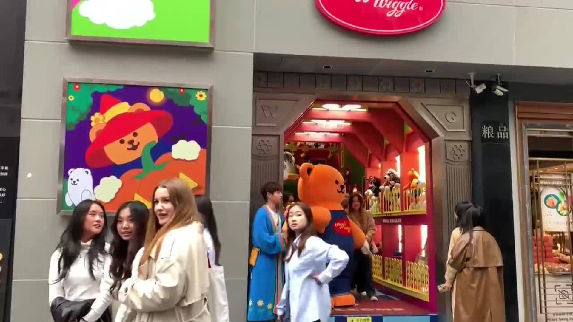 Shanghái &#039;prohíbe&#039; Halloween para impedir que los disfraces sean expresión de protesta