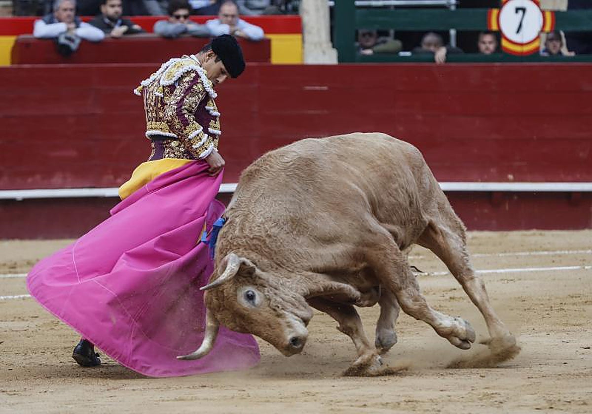 Manzanares, en la plaza de toros de Valencia