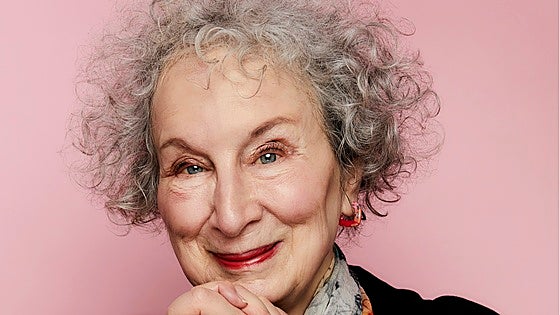 Margaret Atwood: «Mucha gente que votó a Trump tenía miedo a Kamala Harris como mujer negra»