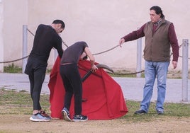 Crean la tercera escuela taurina de Sevilla en el patio del colegio Salesianos de Triana