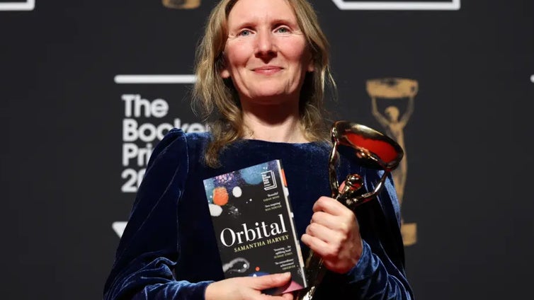 'Orbital', de Samantha Harvey: granos de polvorienta arena estelar