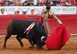 Alejandro Talavante, al natural con su primer toro