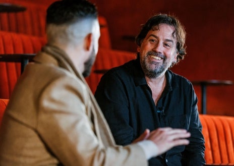 Imagen secundaria 1 - Momentos del encuentro en la Sala Equis, con C. Tangana, Isaki Lacuesta y Javier Macipe 