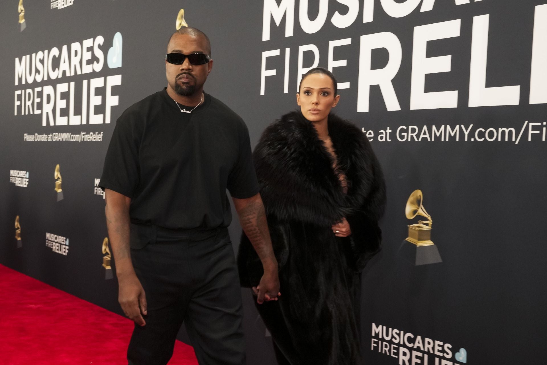 El rapero y productor Kanye West acudió a la cita junto a su pareja, Bianca Censori.