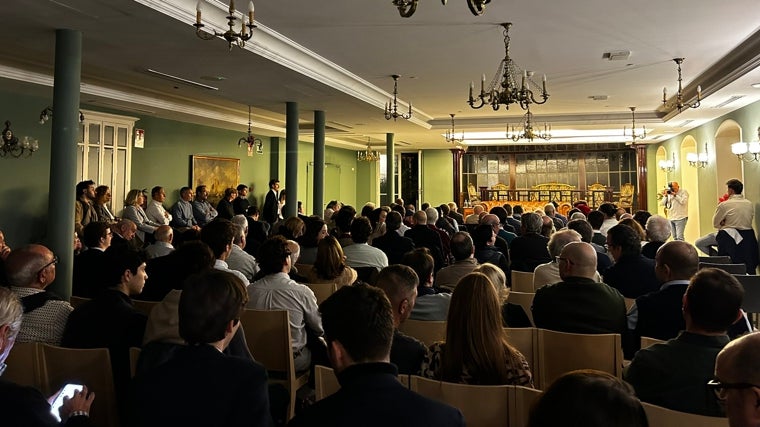 Lleno en el hotel Oriente de Barcelona para ver a Juan Ortega