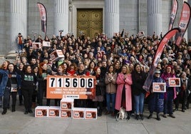 La iniciativa ciudadana antitaurina llega al Congreso con 715.606 firmas