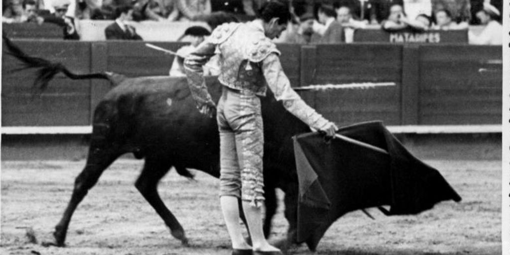 Ve Madrid Manolete'nin boğa güreşini gördü