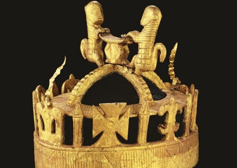 Secondary image 1 - Decorative disc with frog, crown ashanti and emblem of a sword -ortate