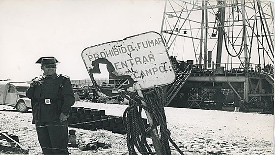 Cuando se buscaba petróleo y no tierras raras: el día que Burgos fue nuestro Texas del oro negro