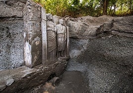 Pompeya desvela su último tesoro: una tumba monumental con dos espléndidas esculturas