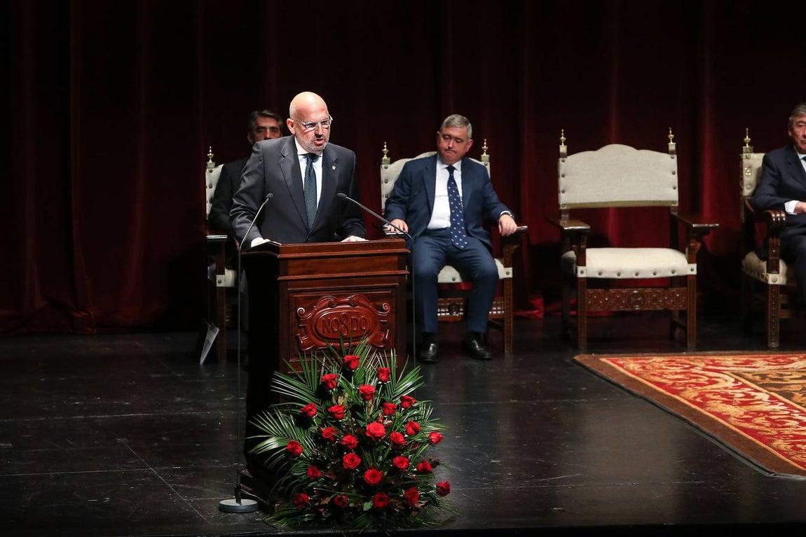Pregón taurino de Victorino Martín en el Teatro de la Maestranza