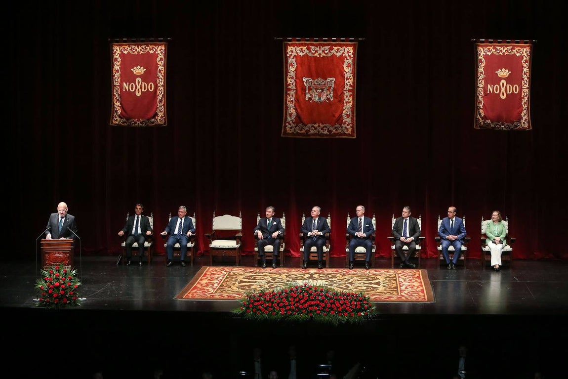 Pregón taurino de Victorino Martín en el Teatro de la Maestranza
