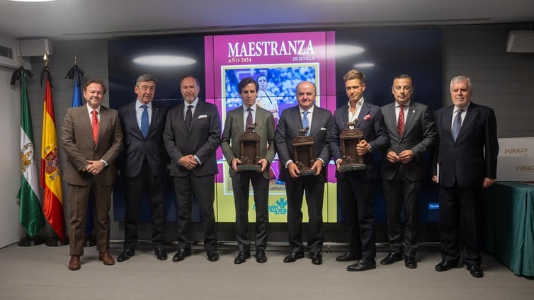 La Fundación Caja Rural entrega sus premios taurinos a Juan Ortega, la ganadería de Santiago Domecq y 'El Cordobés'