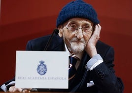 Señal en directo: los Reyes entregan el premio Cervantes a Álvaro Pombo