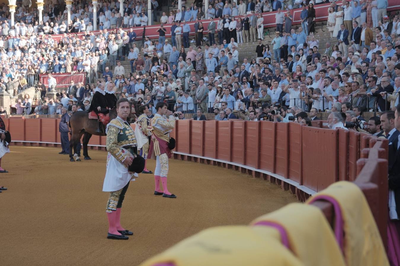 Domingo de sol en la Maestranza para ver a Lama de Góngora, Calerito y Samuel Navalón