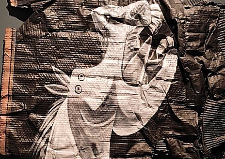 Imagen secundaria 1 - En las imágenes, distintas piezas de la muestra de Julio Anaya en el Museo Casa Natal de Picasso