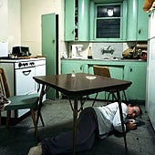 La foto, casi documental, casi escenificada, de Jeff Wall