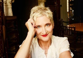 Muere en un incendio Jill Sobule, cantante del himno gay 'I Kissed a Girl'