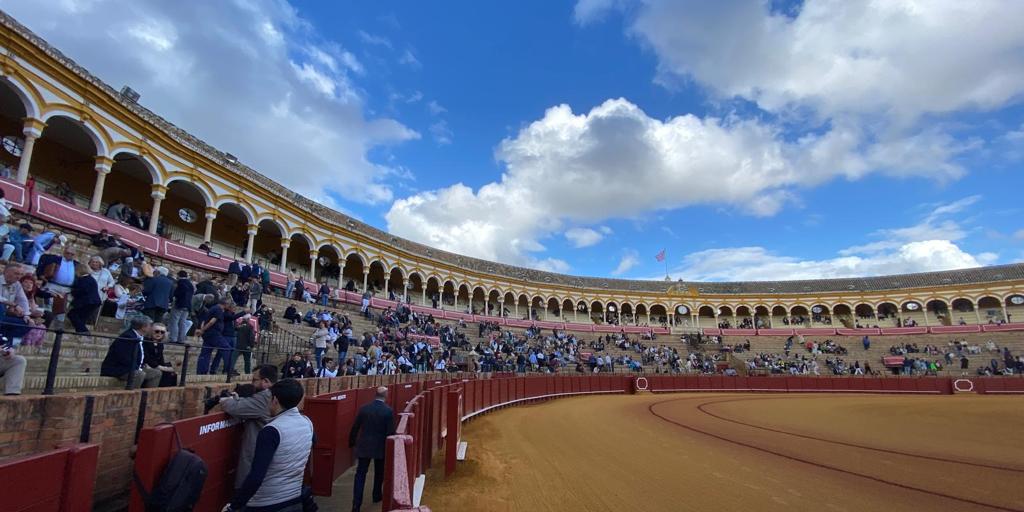 Toros en Sevilla, en directo: la corrida de Sebastián Castella, José María Manzanares y Borja Jiménez, a punto de empezar