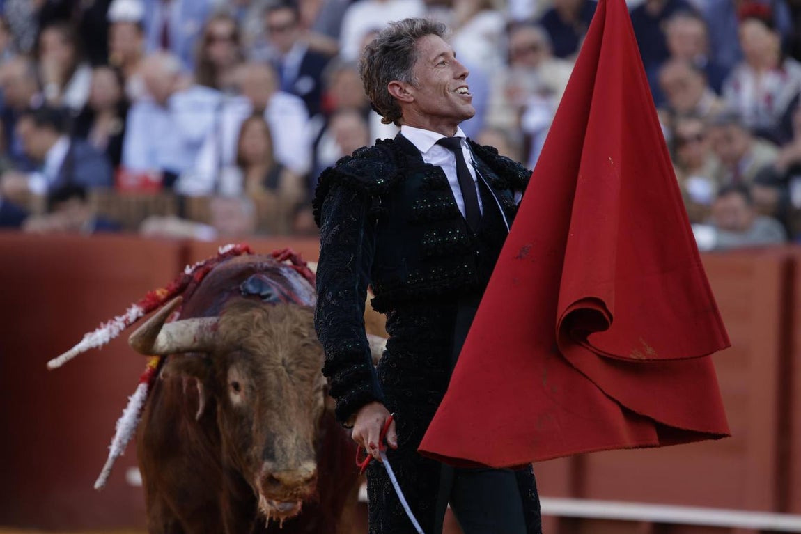 Escribano, en el primer toro de su lote