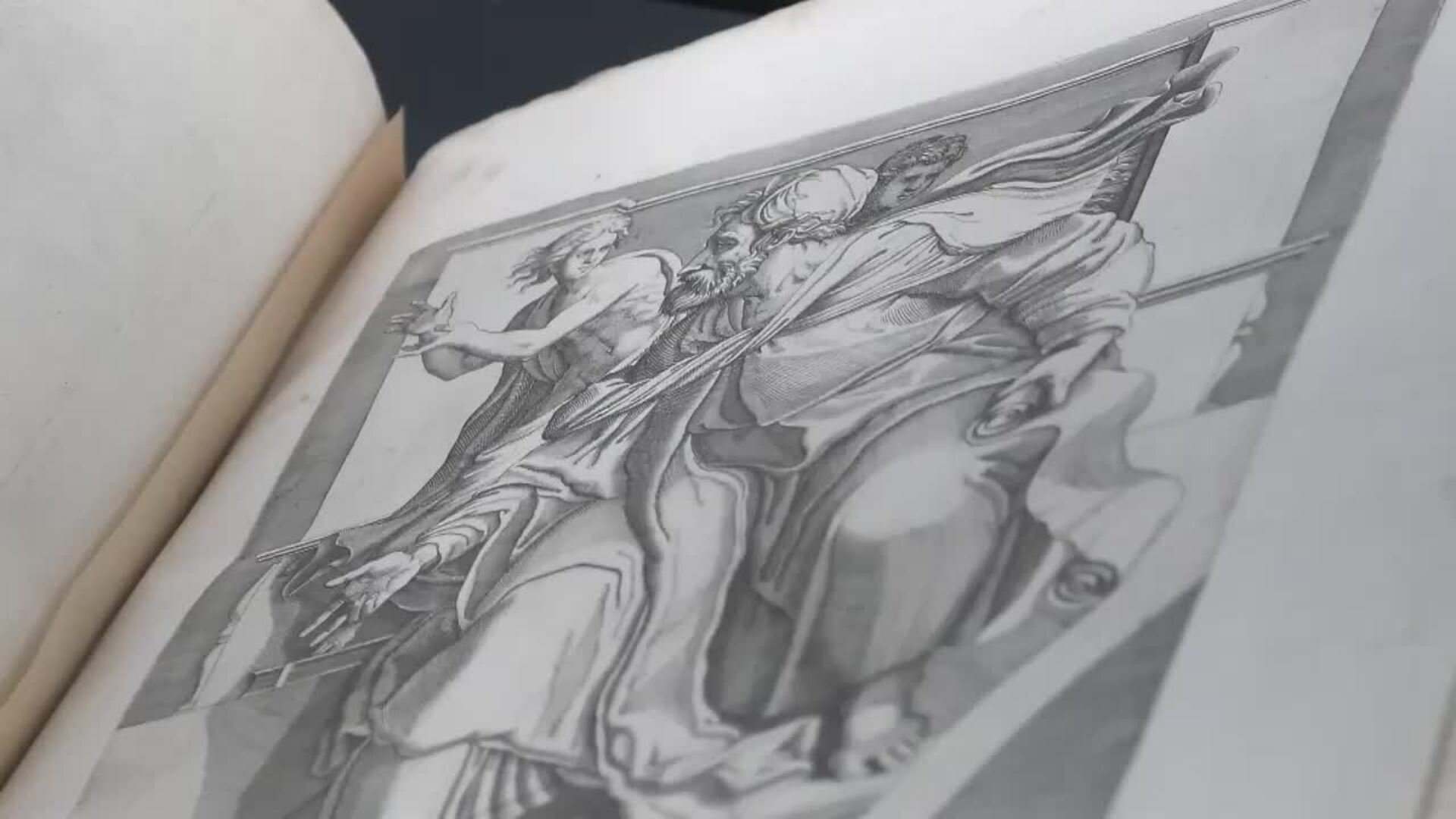 La BNE expone, por primera vez, el Papiro de Ezequiel, el tesoro más antiguo que conserva