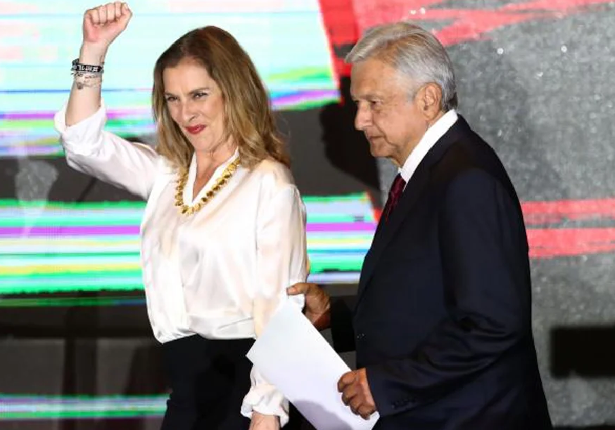 Beatriz Gutiérrez Müller, y su esposo, el expresidente de México Andrés Manuel López Obrador (AMLO)