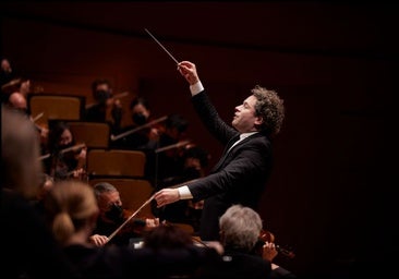 Çağımızın en büyük orkestra şeflerinden Michael Tilson Thomas hayatını kaybetti