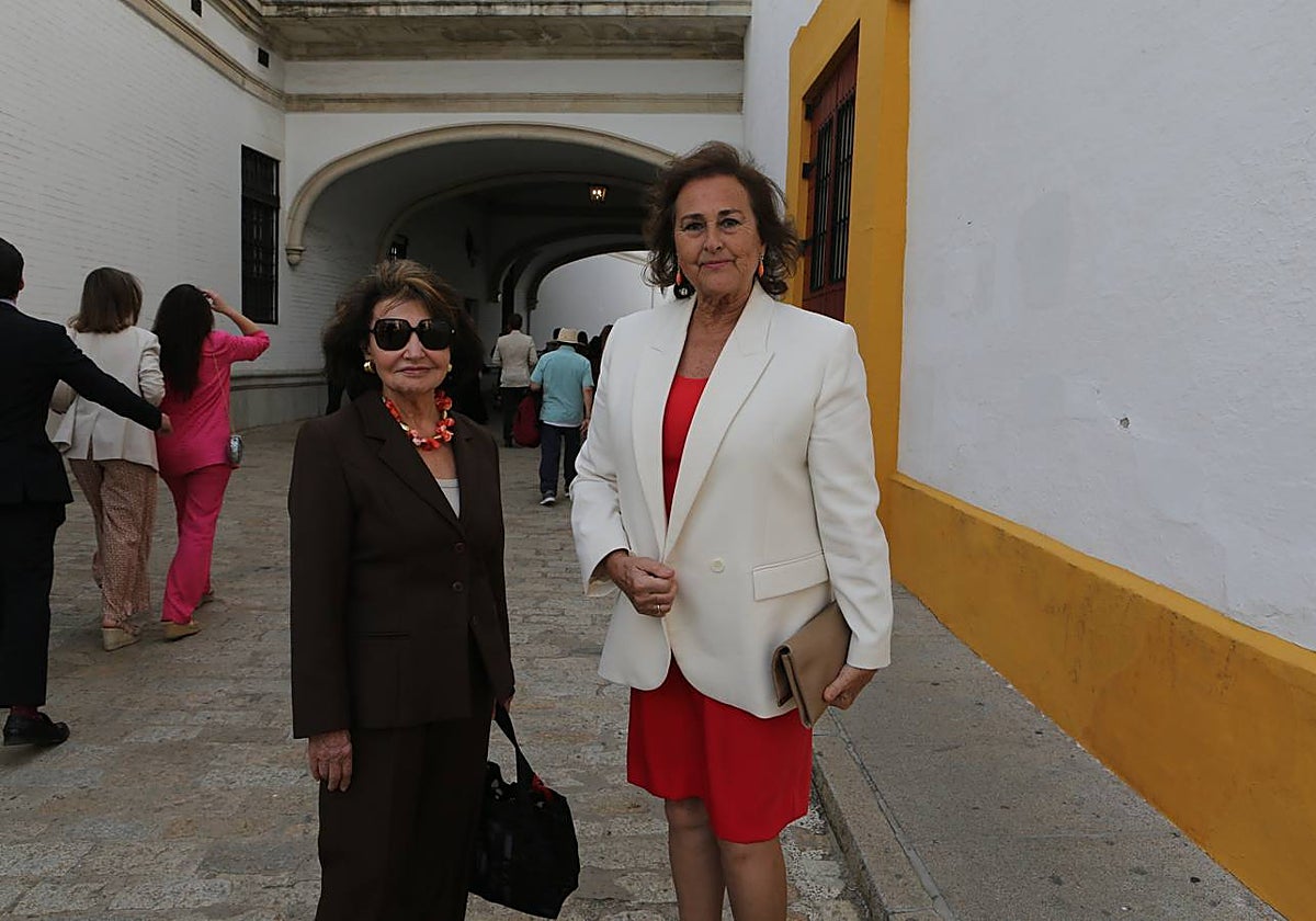 Isabel Herce y Carmen Tello