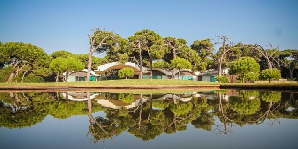 Urtasun compra la Casa Gomis por 7,2 millones, pagará su reforma y la cede al MNAC