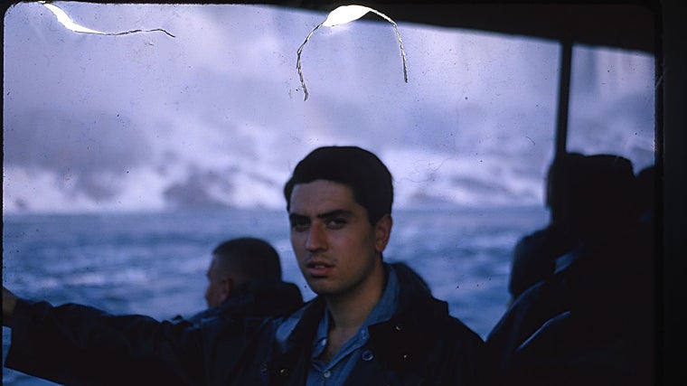 Zulueta en las catarátas del Niágara, en este verano del 64, camino de Canadá