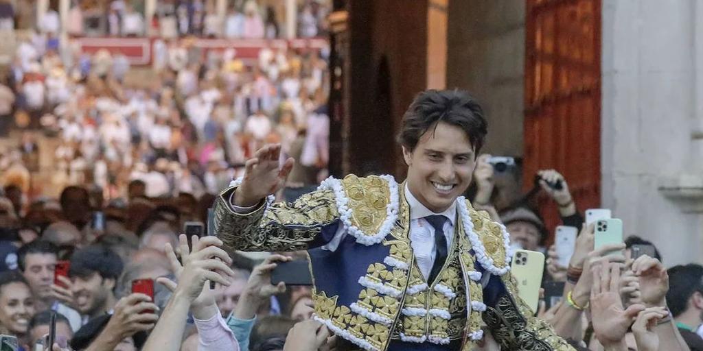 Roca Rey desvela su devoción por la Virgen de la Estrella: «Hasta que no la visité, no salí por la Puerta del Príncipe»