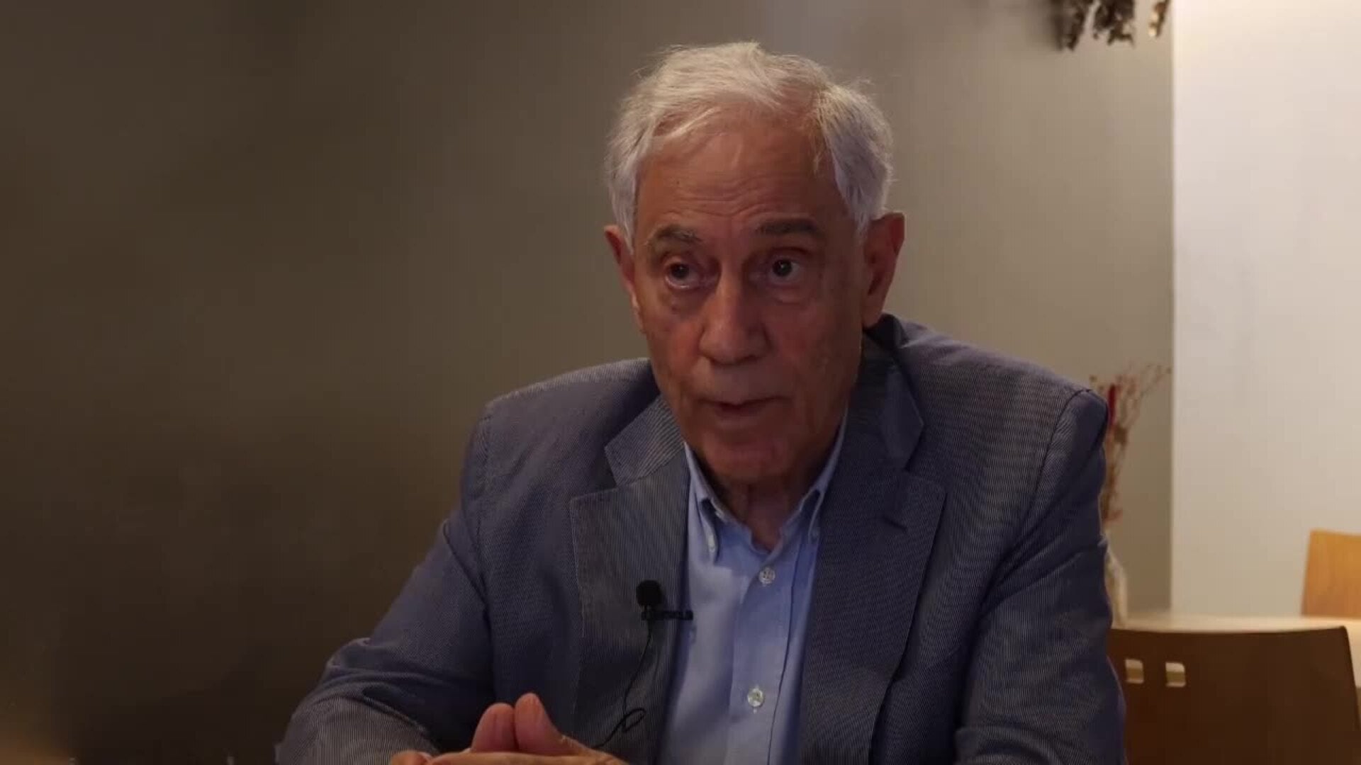 El fundador de UCD, Luis Marín, recopila en un libro su análisis de &quot;quince meses sin rumbo&quot; en España